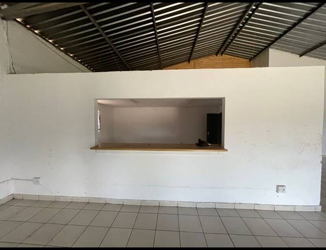 26,880M² BUSINESS FOR SALE IN ZUURFONTEIN